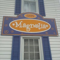 รูปภาพถ่ายที่ Cafe Magnolia โดย Jacqueline S. เมื่อ 10/10/2012