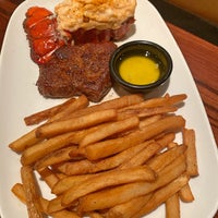 Photo taken at LongHorn Steakhouse by Fristt T. on 9/21/2021