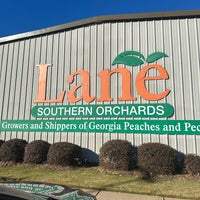 Foto tirada no(a) Lane Southern Orchards por Fristt T. em 12/31/2023