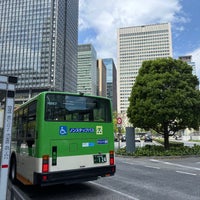 Photo taken at Tokyo Sta. Marunouchi South Exit Bus Stop by タツナリ 　. on 4/16/2024