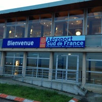 รูปภาพถ่ายที่ Aéroport de Carcassonne โดย Eric R. เมื่อ 3/29/2013