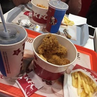 Photo taken at KFC by Maryya 🖤 R. on 2/3/2019