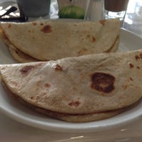 Das Foto wurde bei Seis Vecinos Restaurant von Jorge N. am 11/28/2012 aufgenommen