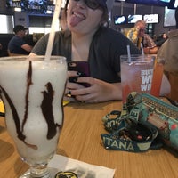 Photo taken at Buffalo Wild Wings by Alex R. on 5/9/2017