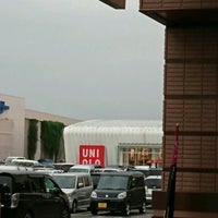 Photo taken at UNIQLO by GENO on 4/22/2017