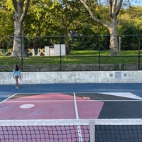 Photo taken at Highland Park Tennis Courts by Chirag P. on 10/9/2022