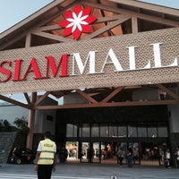 Foto tirada no(a) Siam Mall por Eva P. em 5/30/2015