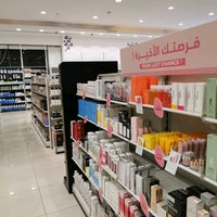 Photo taken at Whites Pharmacy by مهند . on 11/28/2021