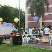 Photo taken at Blk 474 Ang Mo Kio Ave 10 by Raymond C. on 9/29/2012