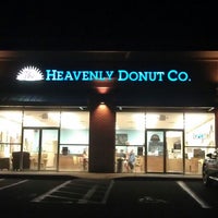 Das Foto wurde bei The Heavenly Donut Co. von Natalie H. am 8/4/2013 aufgenommen
