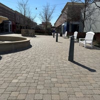 Foto tirada no(a) The Mall at Partridge Creek por Bob D. em 3/16/2024