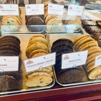 10/15/2019 tarihinde Stefanie S.ziyaretçi tarafından Mary’s Mountain Cookies'de çekilen fotoğraf