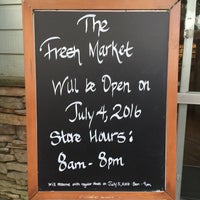Foto tirada no(a) The Fresh Market por June em 6/30/2016