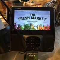 Foto tirada no(a) The Fresh Market por June em 7/13/2016