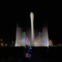 Photo taken at Поющие Фонтаны / Singing Fountains by Stasya S. on 9/12/2020