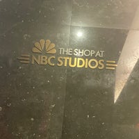 Снимок сделан в The Shop at NBC Studios пользователем Miss. R. 7/21/2023
