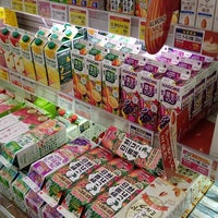 Photo taken at ヨークマート 下板橋駅前店 by えぬななひゃくえー on 6/7/2023