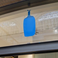 Photo taken at Blue Bottle Coffee by Fred W. on 1/31/2023