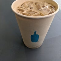 Photo taken at Blue Bottle Coffee by Fred W. on 5/24/2021