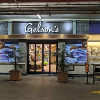 Photo taken at Gelson&amp;#39;s by Fred W. on 1/18/2020