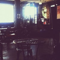 Foto tirada no(a) CSI Coffee Pub por Krysta M. em 10/12/2012