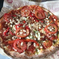 Photo taken at Mod Pizza by Kat on 7/8/2016