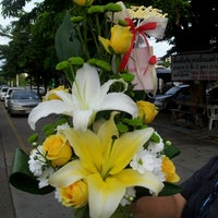 Photo taken at Aspire my Flowers by Mol S. on 9/24/2012