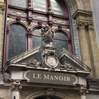 Photo taken at Le Manoir de Paris by Rodrigo V. on 11/9/2018