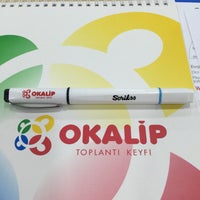 Das Foto wurde bei Okalip Toplantı Keyfi von İdil A. am 11/4/2015 aufgenommen