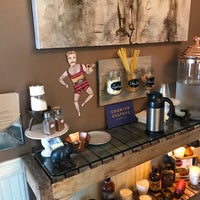 Das Foto wurde bei 5th &amp;amp; Jefferson Coffee House/Bistro von Todd M. am 9/11/2017 aufgenommen