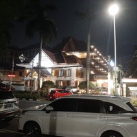 Photo taken at Sofyan Hotel Betawi by denny m. on 10/26/2023