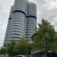 Photo taken at BMW-Hochhaus (Vierzylinder) by IngenieroDavid on 9/23/2018