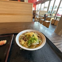 Photo taken at U:Don Fresh Japanese Noodle Station by Jeff J. P. on 3/16/2023