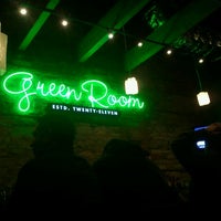 รูปภาพถ่ายที่ Green Room โดย Brad G. เมื่อ 12/30/2012