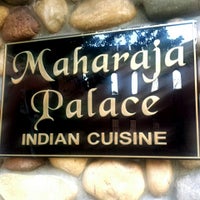 Foto diambil di Maharaja Palace oleh Lilit K. pada 6/29/2014