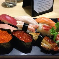 2/20/2013 tarihinde Matthew B.ziyaretçi tarafından Sho Authentic Japanese Cuisine'de çekilen fotoğraf