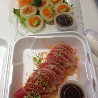 8/4/2013에 Jennifer L.님이 Sushi Runner에서 찍은 사진