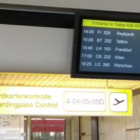 Photo taken at Gate A04 by Sven G. on 8/2/2019
