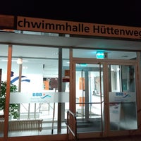 Photo taken at Schwimmhalle Hüttenweg by Sven G. on 1/17/2018