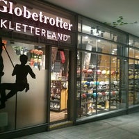 Foto diambil di Globetrotter oleh Sven G. pada 1/11/2017