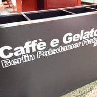 Photo taken at Caffè e Gelato by Sven G. on 11/5/2019