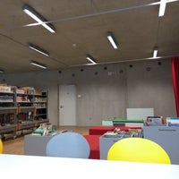 Photo taken at Schiller-Bibliothek by Sven G. on 12/6/2018