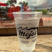 Photo taken at Mojo&amp;#39;s Tacos by Rod A. on 9/26/2023