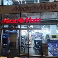 Photo taken at MediaMarkt by Taner on 7/9/2018