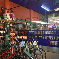8/24/2013에 Sandra L.님이 Ordinary Bike Shop에서 찍은 사진