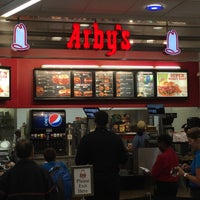 Photo taken at Arby&amp;#39;s by Eloy P. on 4/2/2016