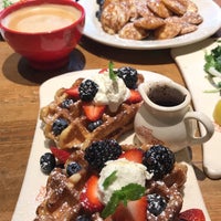 Photo taken at Le Pain Quotidien | Gold Coast by RA on 4/4/2019