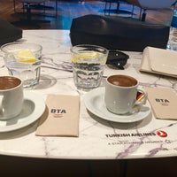 Photo taken at Turkish Airlines CIP Lounge by NeSeS❤ on 11/22/2016