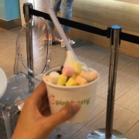 Photo taken at Pinkberry by i&amp;#39;miew m. on 11/22/2019