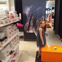 Geox outlet serravalle hotsell
